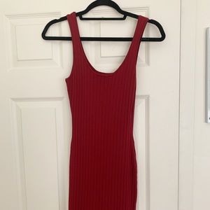 Fitted ribbed midi dress